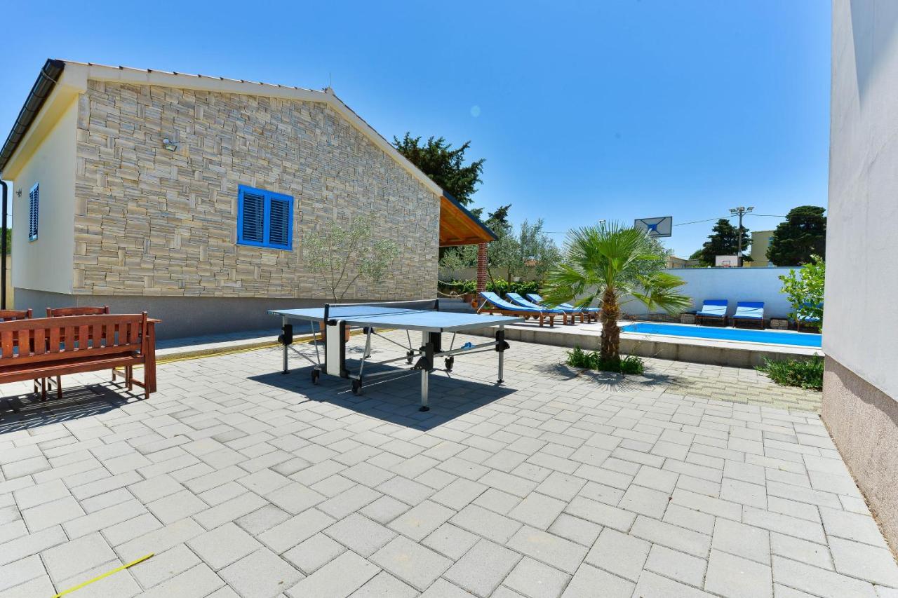 Family Friendly Apartments With A Swimming Pool Zadar - 18098 Екстериор снимка