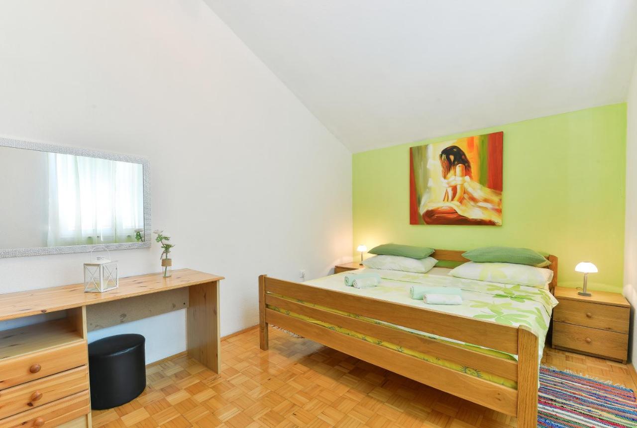 Family Friendly Apartments With A Swimming Pool Zadar - 18098 Екстериор снимка