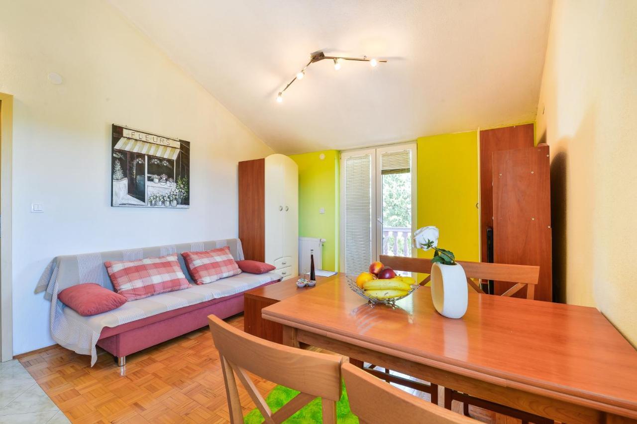 Family Friendly Apartments With A Swimming Pool Zadar - 18098 Екстериор снимка
